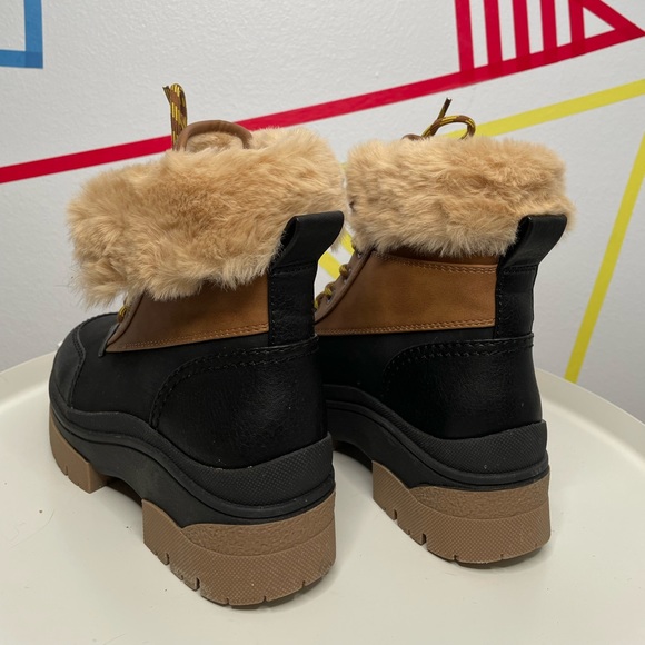 Call it Spring Lace Up Winter Boot - Picture 4 of 5